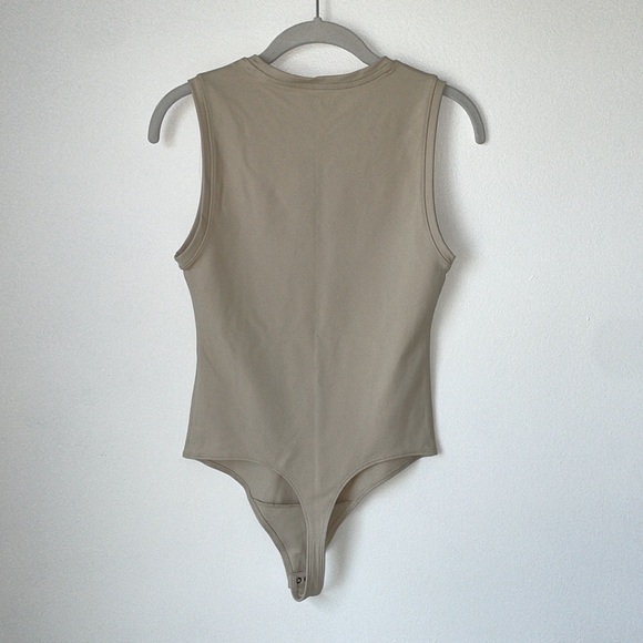 NWT Abercrombie & Fitch Soft AF Collection Bodysuit in Tan - Size: S - Picture 2 of 3